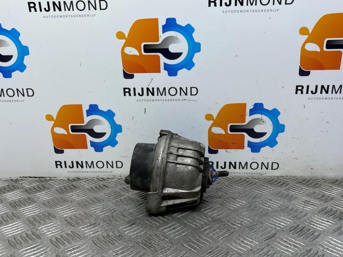 Gebruikte Motorsteun BMW 3 serie (E93) 330i 24V Prijs € 18,15 Inclusief btw aangeboden door Autodemontage Rijnmond BV
