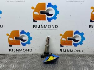 Gebruikte Nokkenas Sensor BMW 3 serie (E93) 330i 24V Prijs € 24,20 Inclusief btw aangeboden door Autodemontage Rijnmond BV