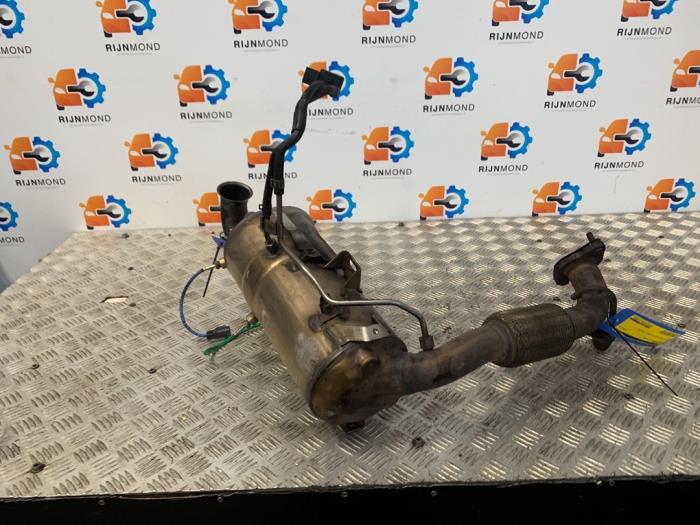 Gebruikte Roetfilter Ford Fiesta 6 (JA8) 1.6 TDCi 16V Prijs € 300,00 Margeregeling aangeboden door Autodemontage Rijnmond BV