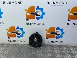 Gebruikte Luidspreker Landrover Range Rover Evoque (LVJ/LVS) 2.2 SD4 16V Prijs € 18,15 Inclusief btw aangeboden door Autodemontage Rijnmond BV