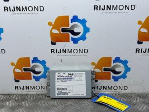 Gebruikte Radio module Landrover Range Rover Evoque (LVJ/LVS) 2.2 SD4 16V Prijs € 363,00 Inclusief btw aangeboden door Autodemontage Rijnmond BV