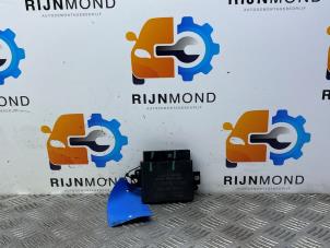 Gebruikte PDC Module Landrover Range Rover Evoque (LVJ/LVS) 2.2 SD4 16V Prijs € 60,50 Inclusief btw aangeboden door Autodemontage Rijnmond BV