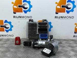 Gebruikte Kontaktslot + computer Opel Adam 1.2 16V Prijs op aanvraag aangeboden door Autodemontage Rijnmond BV