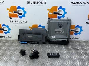 Gebruikte Kontaktslot + computer BMW 5 serie (F10) 525d 24V Prijs op aanvraag aangeboden door Autodemontage Rijnmond BV