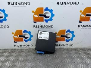 Gebruikte Computer Body Control Opel Signum (F48) 2.8 V6 Turbo 24V OPC Prijs op aanvraag aangeboden door Autodemontage Rijnmond BV