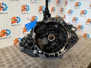 Gebruikte Versnellingsbak Chevrolet Aveo (300) 1.3 D 16V Prijs € 400,00 Margeregeling aangeboden door Autodemontage Rijnmond BV