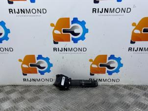 Gebruikte Schakelaar Ruitenwisser Chevrolet Aveo (300) 1.3 D 16V Prijs op aanvraag aangeboden door Autodemontage Rijnmond BV