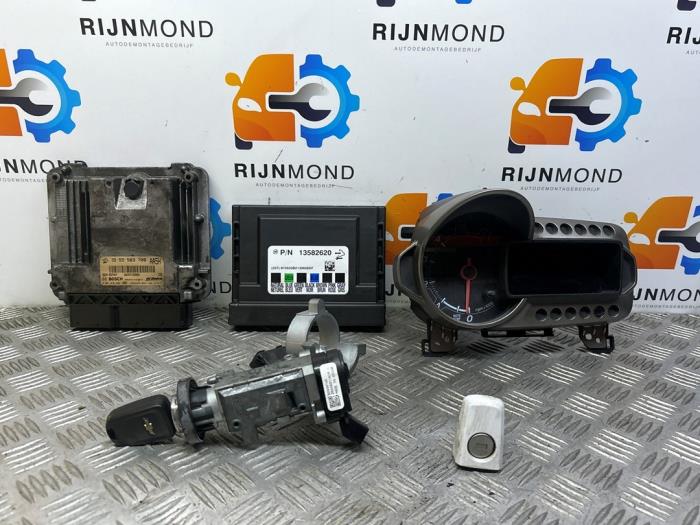 Gebruikte Kontaktslot + computer Chevrolet Aveo (300) 1.3 D 16V Prijs op aanvraag aangeboden door Autodemontage Rijnmond BV