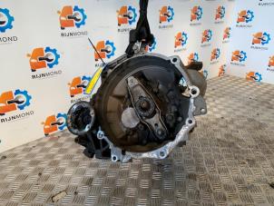 Gebruikte Versnellingsbak Seat Leon (5FB) 1.6 TDI 16V Prijs € 544,50 Inclusief btw aangeboden door Autodemontage Rijnmond BV