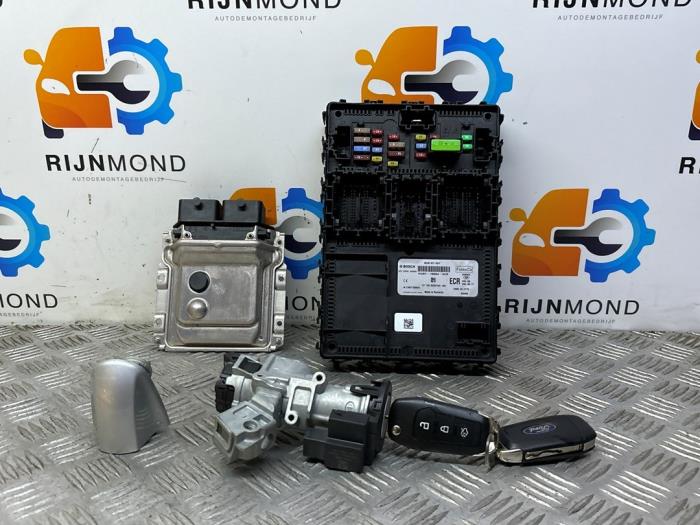 Gebruikte Kontaktslot + computer Ford Fiesta 7 1.1 Ti-VCT 12V 70 Prijs op aanvraag aangeboden door Autodemontage Rijnmond BV