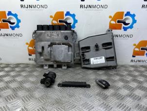 Gebruikte Kontaktslot + computer Mercedes E (W213) E-220d 2.0 Turbo 16V Prijs € 665,50 Inclusief btw aangeboden door Autodemontage Rijnmond BV