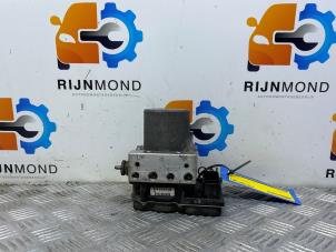 Gebruikte ABS Pomp Peugeot 5008 I (0A/0E) 1.6 THP 16V Prijs op aanvraag aangeboden door Autodemontage Rijnmond BV