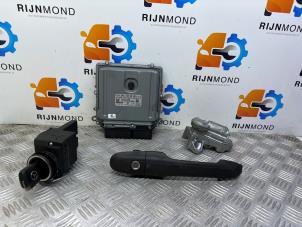 Gebruikte Kontaktslot + computer Mercedes Vito (639.6) 2.2 111 CDI 16V Prijs op aanvraag aangeboden door Autodemontage Rijnmond BV