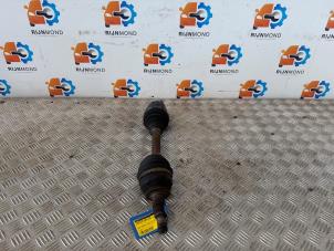 Gebruikte Aandrijfas links-voor Landrover Range Rover Evoque (LVJ/LVS) 2.2 SD4 16V Prijs op aanvraag aangeboden door Autodemontage Rijnmond BV