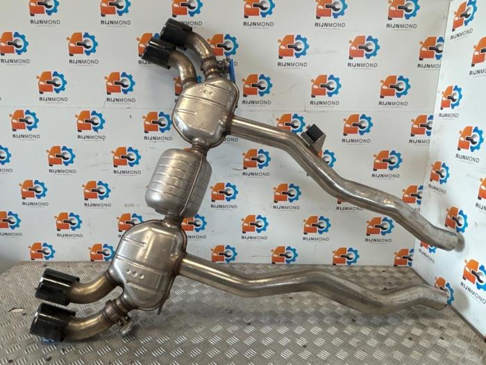 Gebruikte Uitlaat Einddemper BMW M5 (G90) 4.4 xDrive Plug-in Hybrid Prijs € 1.250,00 Margeregeling aangeboden door Autodemontage Rijnmond BV