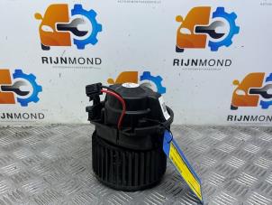 Gebruikte Blower BMW 2 serie Gran Tourer (F46) 216i 1.5 TwinPower Turbo 12V Prijs € 19,99 Margeregeling aangeboden door Autodemontage Rijnmond BV