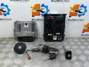 Gebruikte Kontaktslot + computer Peugeot 308 SW (4E/H) 1.6 VTI 16V Prijs op aanvraag aangeboden door Autodemontage Rijnmond BV