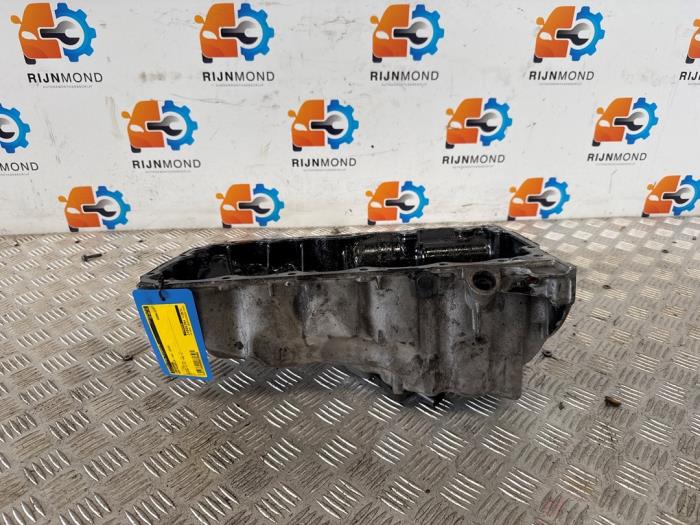 Gebruikte Carterpan BMW 5 serie (F10) 520d 16V Prijs op aanvraag aangeboden door Autodemontage Rijnmond BV