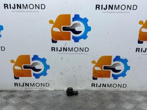 Gebruikte PDC Sensor Volkswagen Golf VII (AUA) 1.2 TSI 16V Prijs € 19,99 Margeregeling aangeboden door Autodemontage Rijnmond BV