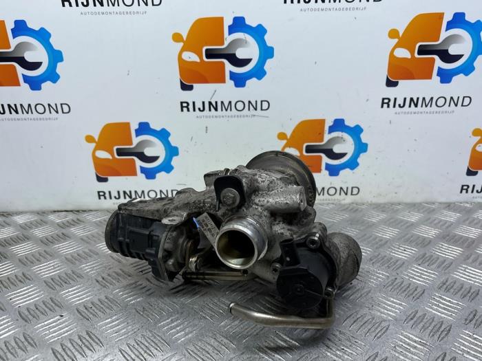Gebruikte G-lader Opel Crossland (X) 1.2 Turbo 12V Prijs € 211,75 Inclusief btw aangeboden door Autodemontage Rijnmond BV