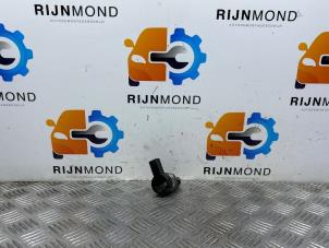 Gebruikte Brandstofdruk sensor BMW 5 serie (F10) 520d 16V Prijs op aanvraag aangeboden door Autodemontage Rijnmond BV