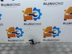 Gebruikte Injector (benzine injectie) Volkswagen Touran (1T3) 1.2 TSI Prijs € 20,00 Margeregeling aangeboden door Autodemontage Rijnmond BV