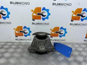 Gebruikte Motorrubber Mercedes C (W204) 1.8 C-180 CGI 16V Prijs € 25,00 Margeregeling aangeboden door Autodemontage Rijnmond BV