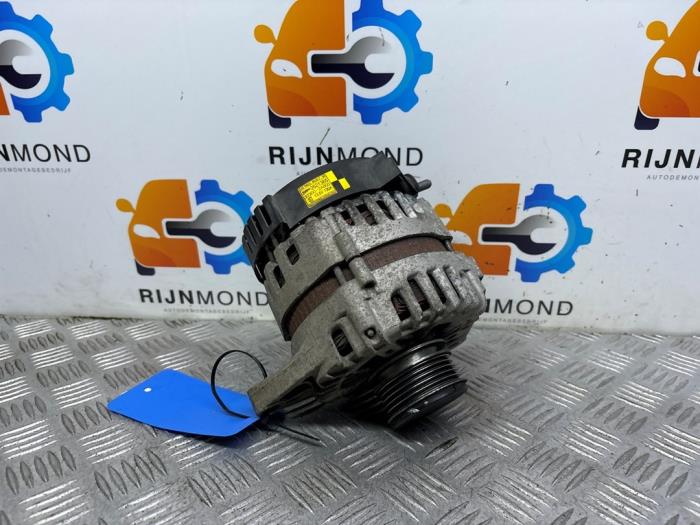 Dynamo van een Hyundai i40 CW (VFC) 1.7 CRDi 16V 2014