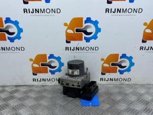 Gebruikte ABS Pomp Peugeot Expert (V1/VA/VB/VE/VF/VT/VY) 2.0 Blue HDi 120 16V Prijs € 75,00 Margeregeling aangeboden door Autodemontage Rijnmond BV