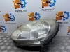 Koplamp links van een Nissan Micra (K13), 2010 / 2016 1.2 12V, Hatchback, Benzine, 1.198cc, 59kW (80pk), FWD, HR12DE, 2010-05 / 2015-09, K13A 2011