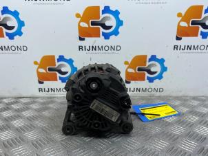 Gebruikte Dynamo Renault Twingo II (CN) 1.2 Prijs € 19,99 Margeregeling aangeboden door Autodemontage Rijnmond BV