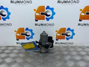 Gebruikte Vacuumpomp Rembekrachtiging Volkswagen Polo VI (AW1) 1.0 TSI 12V Prijs € 19,99 Margeregeling aangeboden door Autodemontage Rijnmond BV