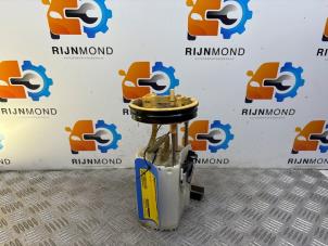 Gebruikte Tank element Pomp Volkswagen Polo V (6R) 1.2 TDI 12V BlueMotion Prijs € 50,00 Margeregeling aangeboden door Autodemontage Rijnmond BV