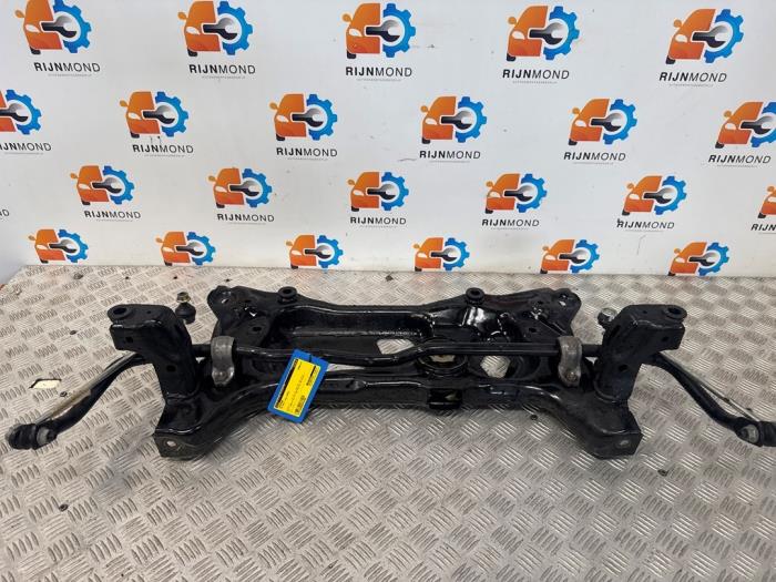 Subframe van een Volkswagen Golf VIII (CD1) 1.5 TSI 16V 2024