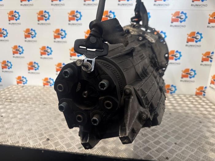 Versnellingsbak van een Mercedes-Benz CLS (C218) 350 CDI BlueEfficiency,d 3.0 V6 24V 2014