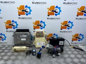 Gebruikte Contactslot + computer Hyundai i30 (FD) 1.4 CVVT 16V Prijs op aanvraag aangeboden door Autodemontage Rijnmond BV