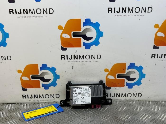 Gebruikte Telefoon Module Audi A3 Sportback (8YA) 1.0 30 TFSI 12V Prijs € 190,00 Margeregeling aangeboden door Autodemontage Rijnmond BV