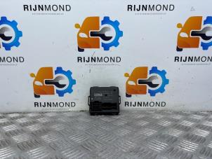 Gebruikte Gateway module Audi A3 Sportback (8YA) 1.0 30 TFSI 12V Prijs € 49,99 Margeregeling aangeboden door Autodemontage Rijnmond BV