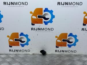 Gebruikte Brandstofdruk sensor Volkswagen Golf VII (AUA) 1.2 TSI 16V Prijs € 19,99 Margeregeling aangeboden door Autodemontage Rijnmond BV