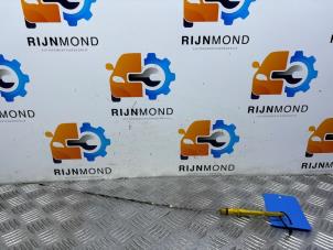 Gebruikte Peilstok Olie Nissan Juke (F15) 1.2 DIG-T 16V Prijs € 30,24 Inclusief btw aangeboden door Autodemontage Rijnmond BV