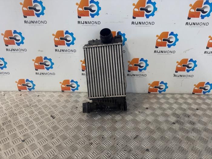 Gebruikte Intercooler Nissan Qashqai (J12) 1.3 DIG-T 140 16V Prijs € 125,00 Margeregeling aangeboden door Autodemontage Rijnmond BV