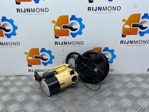 Gebruikte Tank element Pomp Mercedes C Estate (S205) C-180 1.6 16V BlueEfficiency Prijs € 99,99 Margeregeling aangeboden door Autodemontage Rijnmond BV