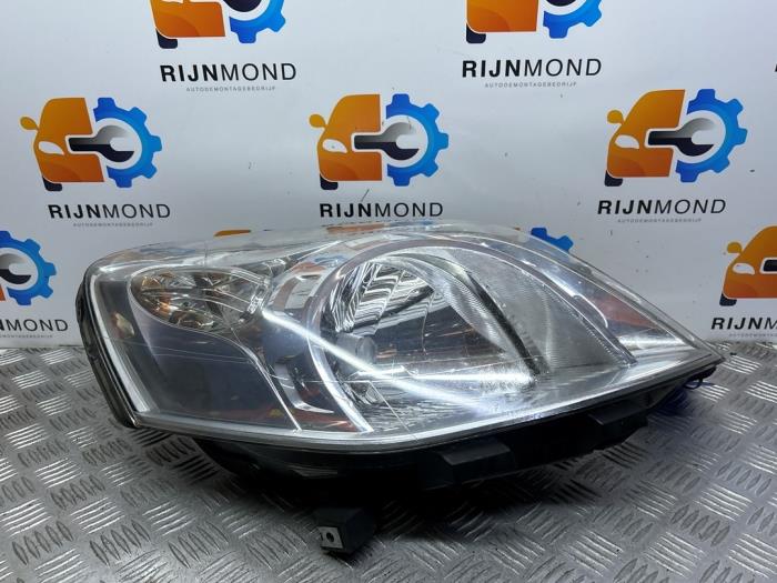 Koplamp rechts van een Fiat Fiorino (225) 1.3 D 16V Multijet 80 2018