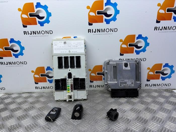 Gebruikte Contactslot + computer BMW 1 serie (F21) 116d 1.5 12V TwinPower Prijs op aanvraag aangeboden door Autodemontage Rijnmond BV
