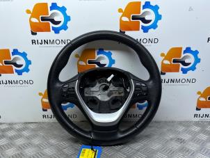 Gebruikte Stuurwiel BMW 1 serie (F21) 116d 1.5 12V TwinPower Prijs € 45,00 Inclusief btw aangeboden door Autodemontage Rijnmond BV