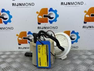 Gebruikte Brandstofpomp Elektrisch Opel Astra H SW (L35) 1.4 16V Twinport Prijs € 25,00 Margeregeling aangeboden door Autodemontage Rijnmond BV