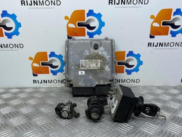 Gebruikte Contactslot + computer Mercedes CLS (C218) 350 CDI BlueEfficiency,d 3.0 V6 24V Prijs op aanvraag aangeboden door Autodemontage Rijnmond BV