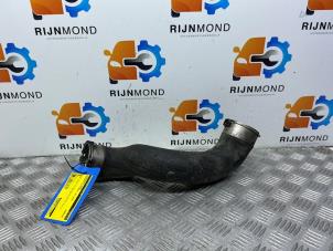 Gebruikte Intercooler Slang Mercedes CLS (C218) 350 CDI BlueEfficiency,d 3.0 V6 24V Prijs € 30,19 Inclusief btw aangeboden door Autodemontage Rijnmond BV