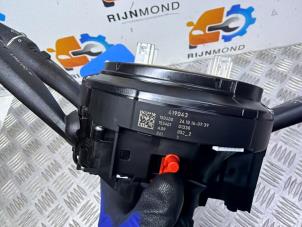 Gebruikte Combischakelaar Stuurkolom Mercedes C Estate AMG (S205) C-63 AMG 4.0 V8 Biturbo Prijs € 300,00 Margeregeling aangeboden door Autodemontage Rijnmond BV