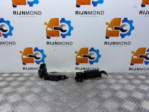 Gebruikte Radiobedienings paneel Toyota ProAce 1.6 D-4D 115 16V Prijs € 48,34 Inclusief btw aangeboden door Autodemontage Rijnmond BV